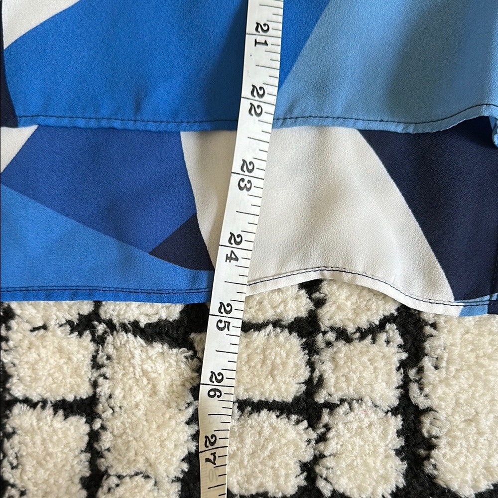 Chic Blue And White Patterned Top - image 4